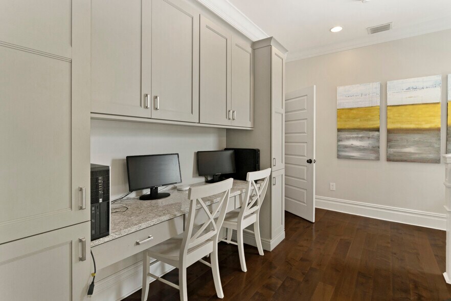 More Photos Of 326 S Hyde Park Ave, Tampa Office Residential For Sale