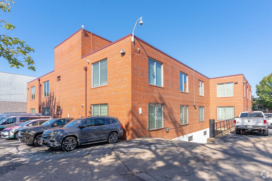 More Photos Of 1230 Taylor St NW, Washington Office For Sale