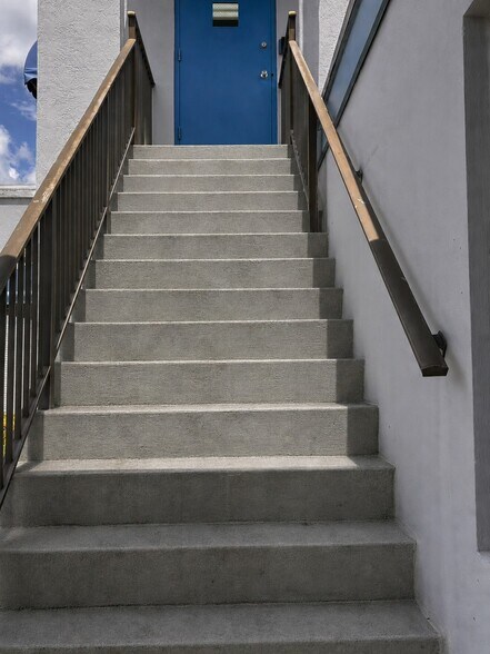 More Photos Of 2930 NW 17th Ter, Oakland Park Manufacturing For Sale