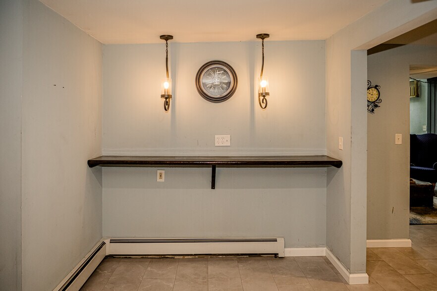 More Photos Of 2735 PA-390, Canadensis Hospitality For Sale