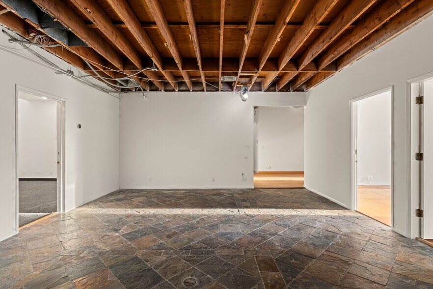 More Photos Of 2951-2953 Lincoln Blvd, Santa Monica Loft Creative Space For Sale