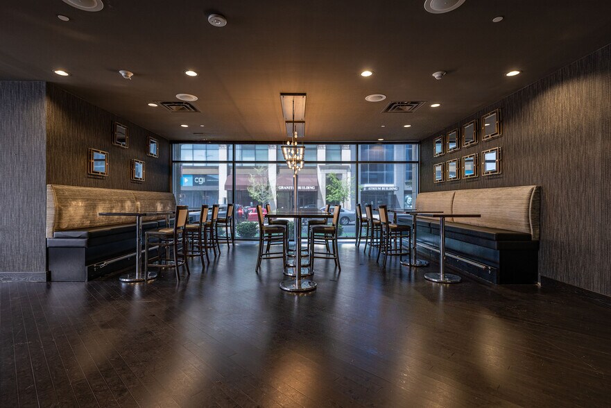 More Photos Of 125 E Main St, Rochester Hotel For Lease