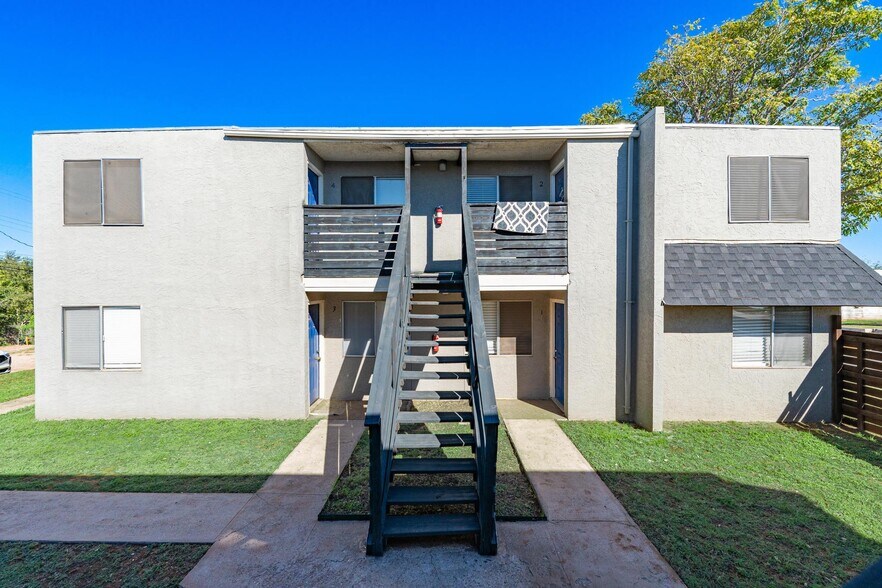 More Photos Of 501 Elm St, Sweetwater Apartments For Sale