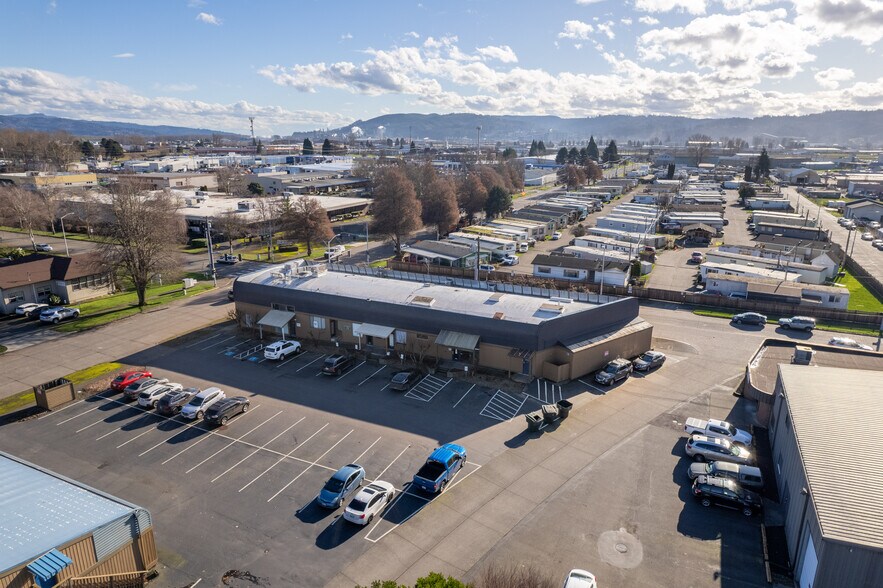 More Photos Of 1106 Douglas St, Longview Medical For Lease