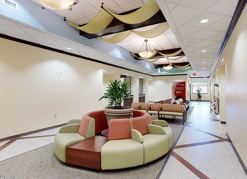 More Photos Of 8550 NE 138th Ln, Lady Lake Medical For Lease