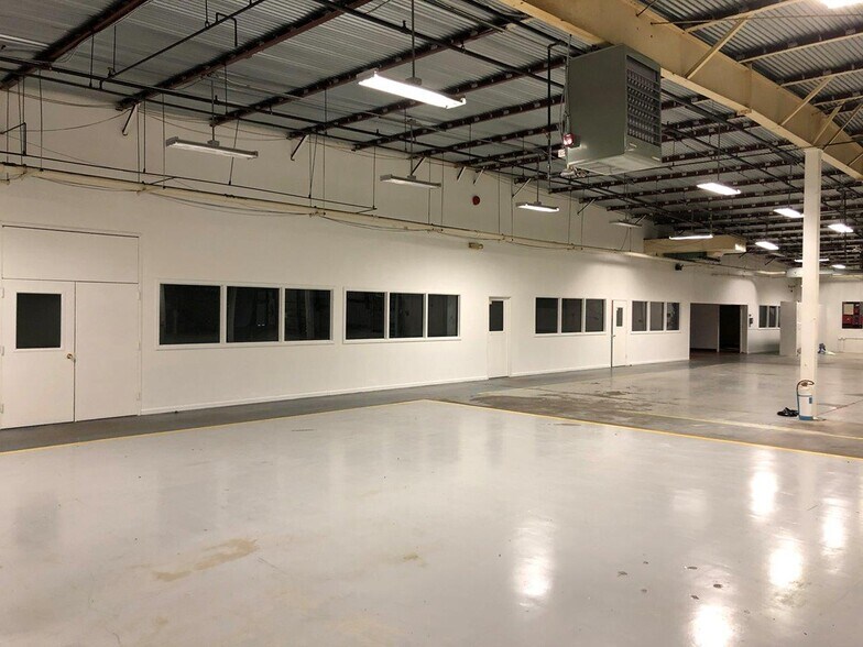 More Photos Of 159 Grassy Plain St, Bethel Manufacturing For Lease