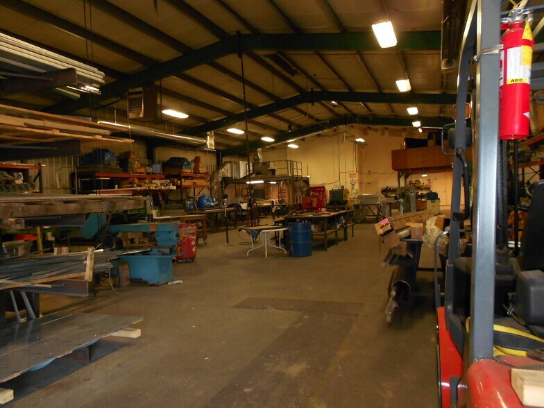 More Photos Of 1 Chips Ln, Fishkill Light Manufacturing For Lease