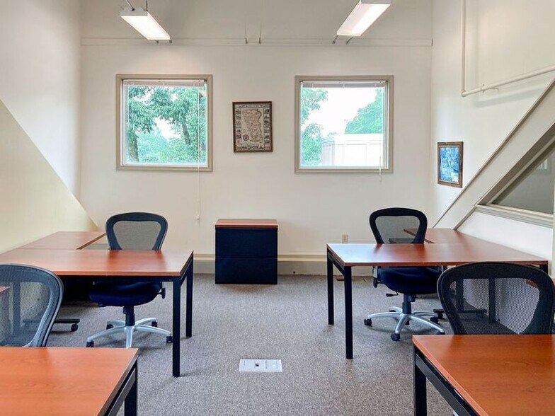 More Photos Of 2003 S Easton Rd, Doylestown Coworking Space