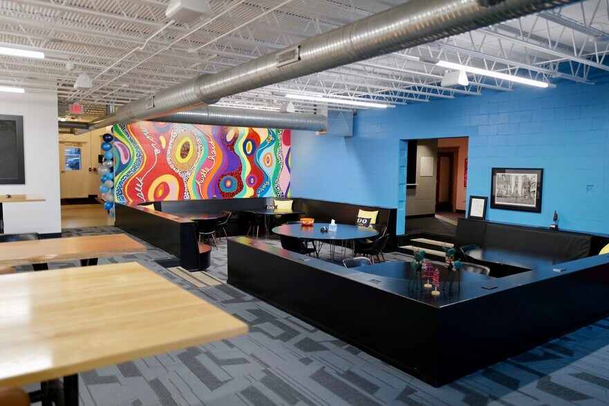 Primary Photo Of 6161 N Hillside Ave, Indianapolis Loft Creative Space For Lease