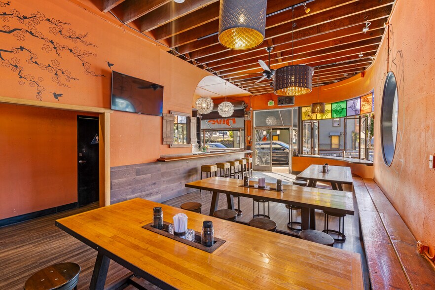 More Photos Of 1065 14th St, San Diego Storefront For Sale