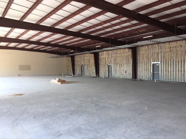 More Photos Of 2302 NE Bob Bullock Loop, Laredo Storefront For Lease
