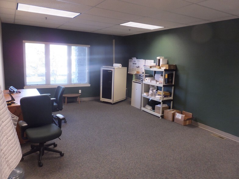 More Photos Of 6390 Gardenia St, Arvada Medical For Lease