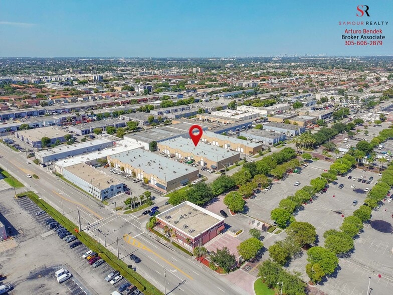 More Photos Of 1723-1745 W 37th St, Hialeah Showroom For Sale