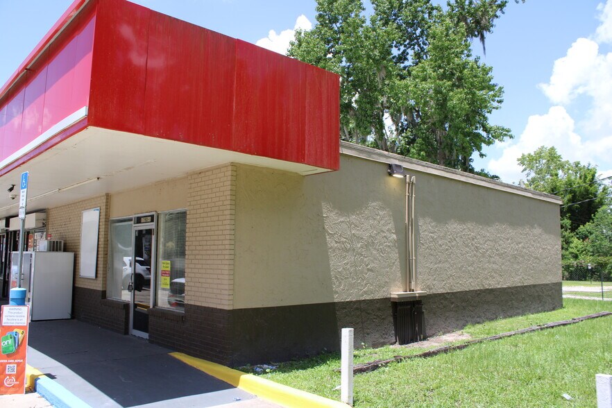 More Photos Of 1790 State Road 13, Jacksonville Convenience Store For Lease