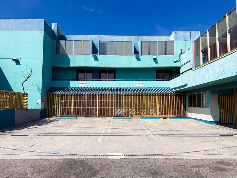 More Photos Of 100 Market St, Venice Office For Sale