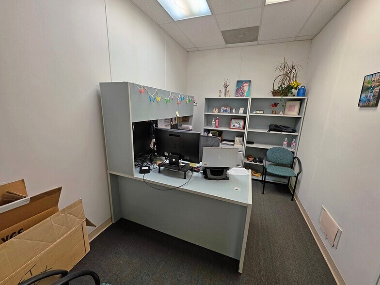 More Photos Of 100 Prushnok Dr, Punxsutawney Office For Sale
