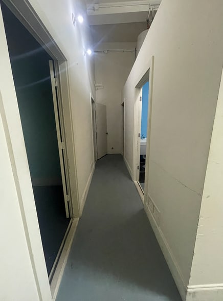 More Photos Of 640 S Main St, Greenville Storefront Retail Office For Lease