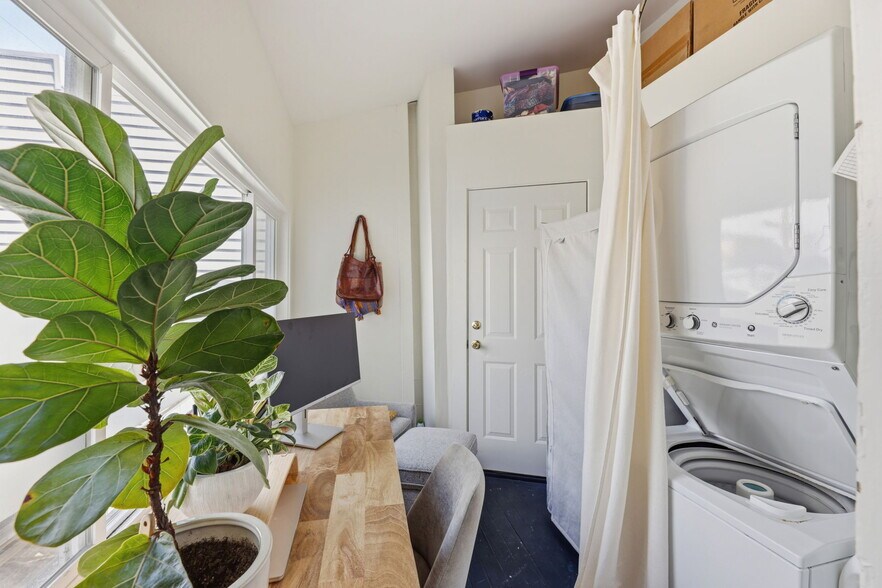 More Photos Of 1701 Church St, San Francisco Storefront Retail Residential For Sale