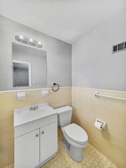 More Photos Of 3801 Millcreek Ln, Tuscaloosa Office For Lease