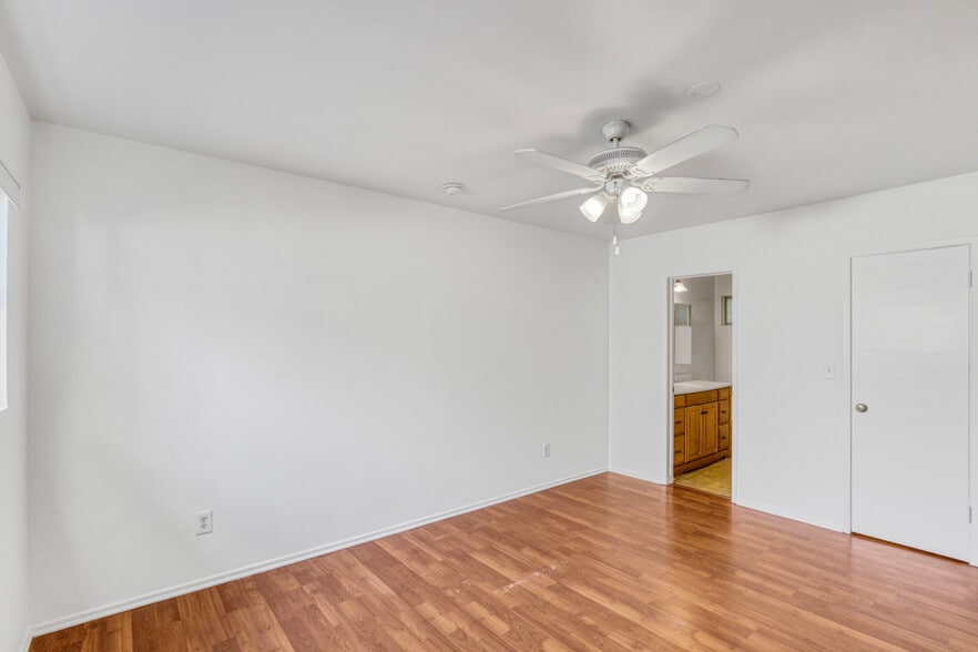 More Photos Of 14641 Magnolia Blvd, Sherman Oaks Apartments For Sale