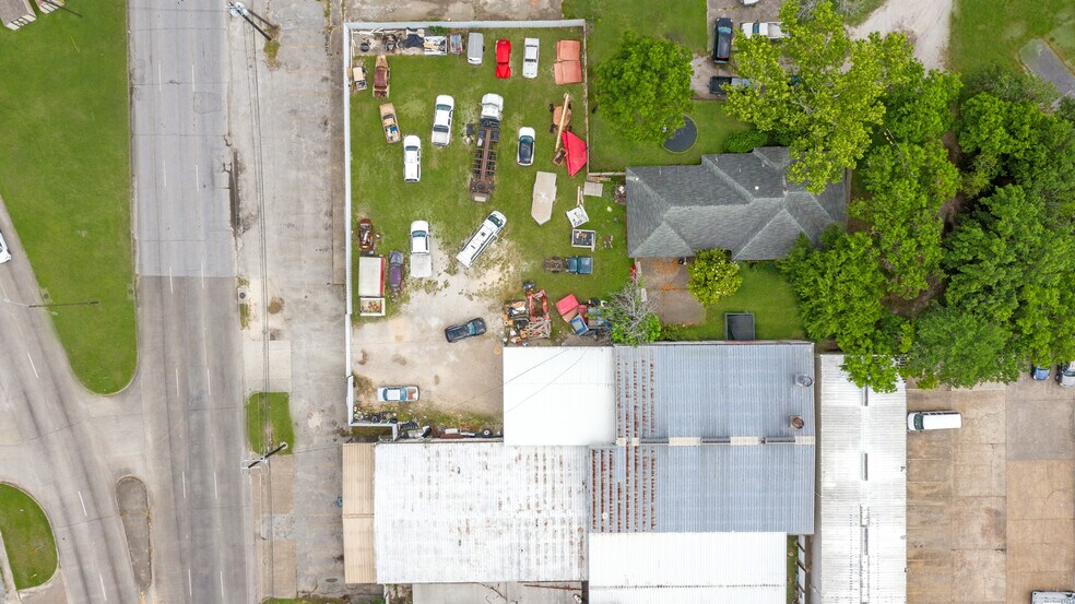 More Photos Of 1603 Shaver St, Pasadena Warehouse For Lease