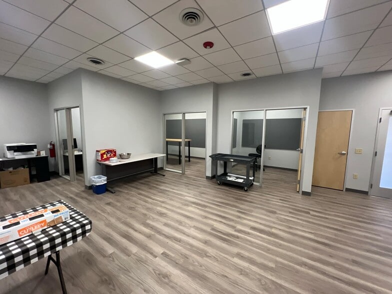 More Photos Of 159 Temple St, Nashua Warehouse For Sale