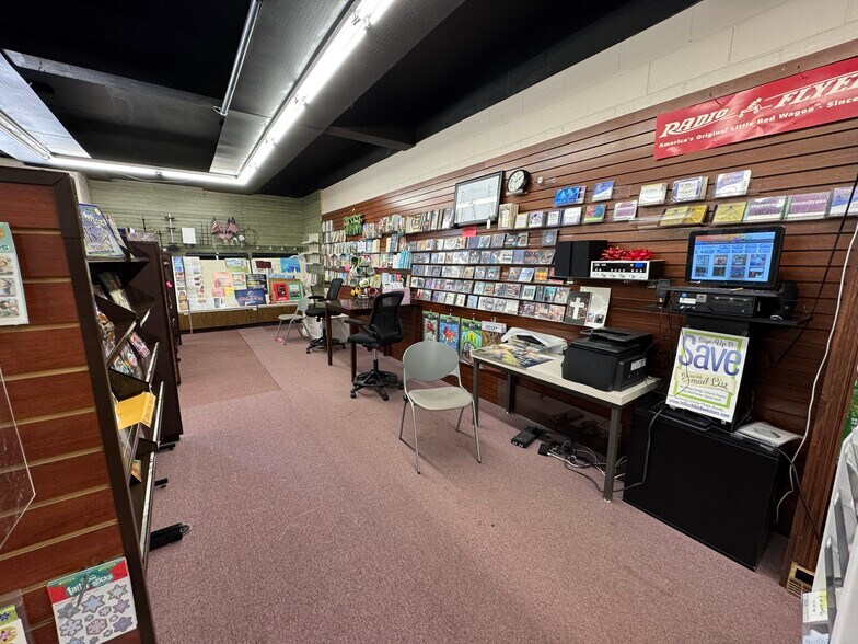 More Photos Of 416 Main St, Point Pleasant Storefront For Sale