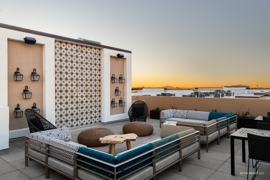 More Photos Of 2040-2060 N Scottsdale Rd, Scottsdale Apartments For Lease