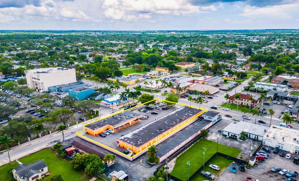 More Photos Of 854 N Krome Ave, Homestead Drugstore For Sale