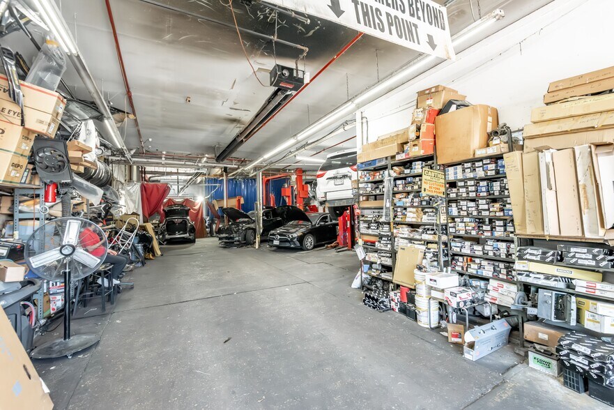 More Photos Of 616 Coney Island Ave, Brooklyn Auto Repair For Sale