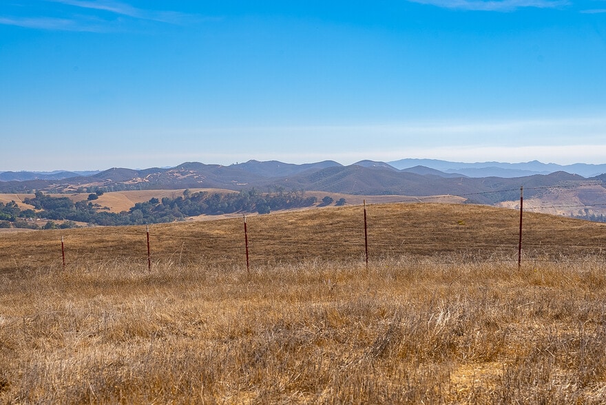 More Photos Of 0 E. 41 Hwy, Templeton Land For Sale