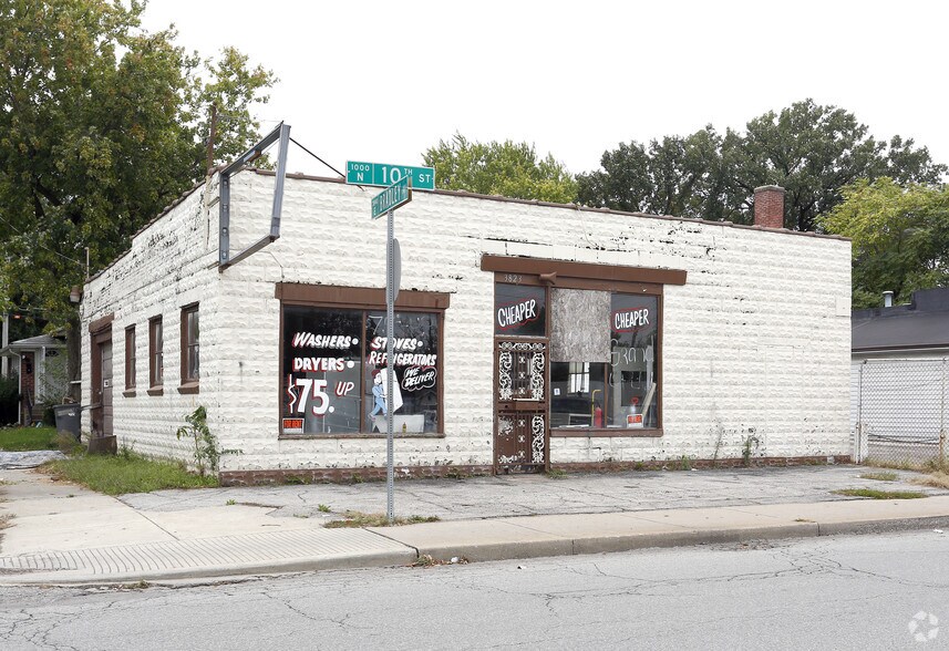 Primary Photo Of 3823 E 10th St, Indianapolis Freestanding For Sale