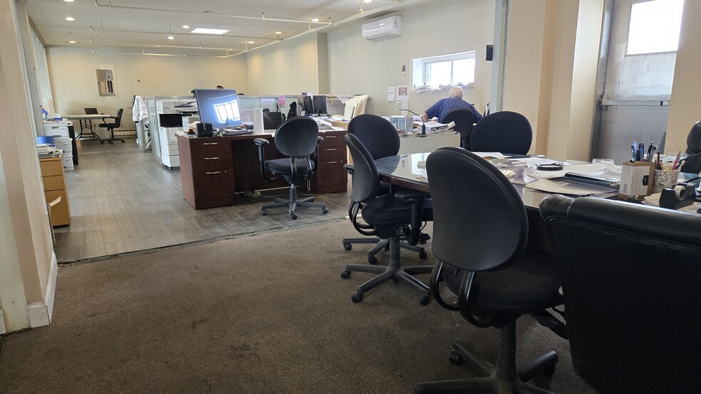 More Photos Of 307 Vandervoort Ave, Brooklyn Industrial For Lease