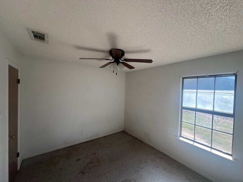 More Photos Of 20239 Stillman Valley Rd, Florence Specialty For Sale