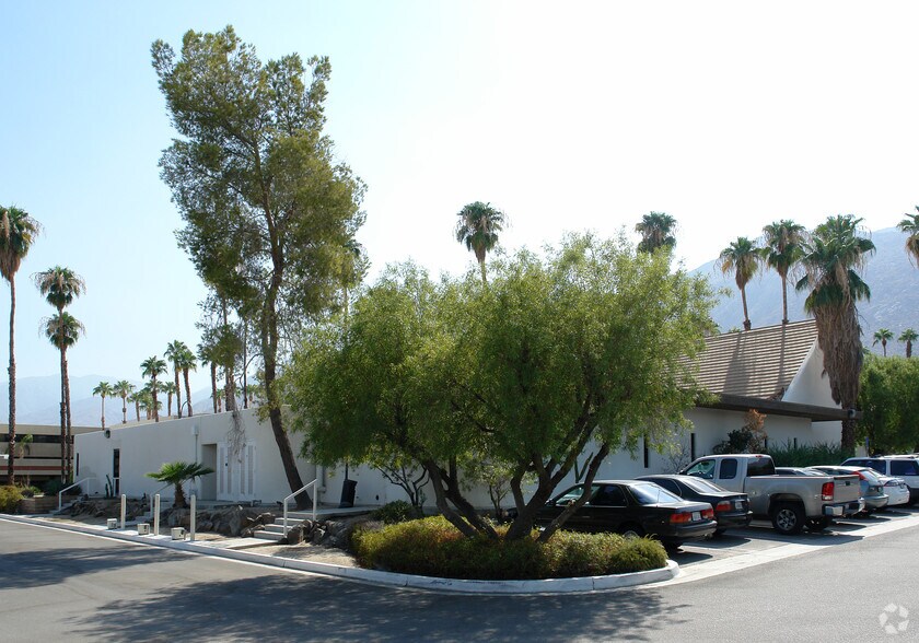 More Photos Of 650 E Tahquitz Canyon Way, Palm Springs Office For Lease