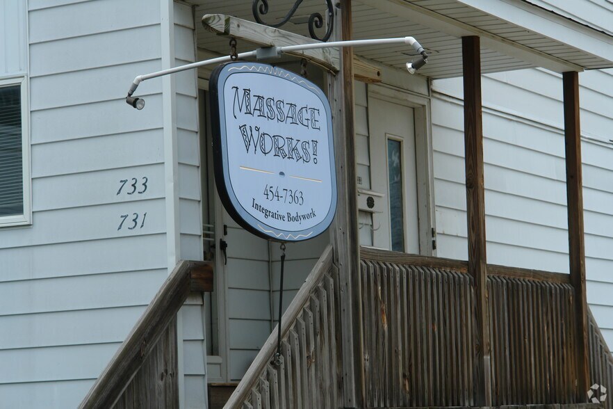 More Photos Of 731-733 Lincoln Ave, Erie Storefront Retail Residential For Sale