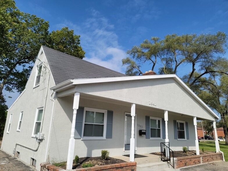 More Photos Of 1341 S Hamilton Rd, Columbus Loft Creative Space For Lease