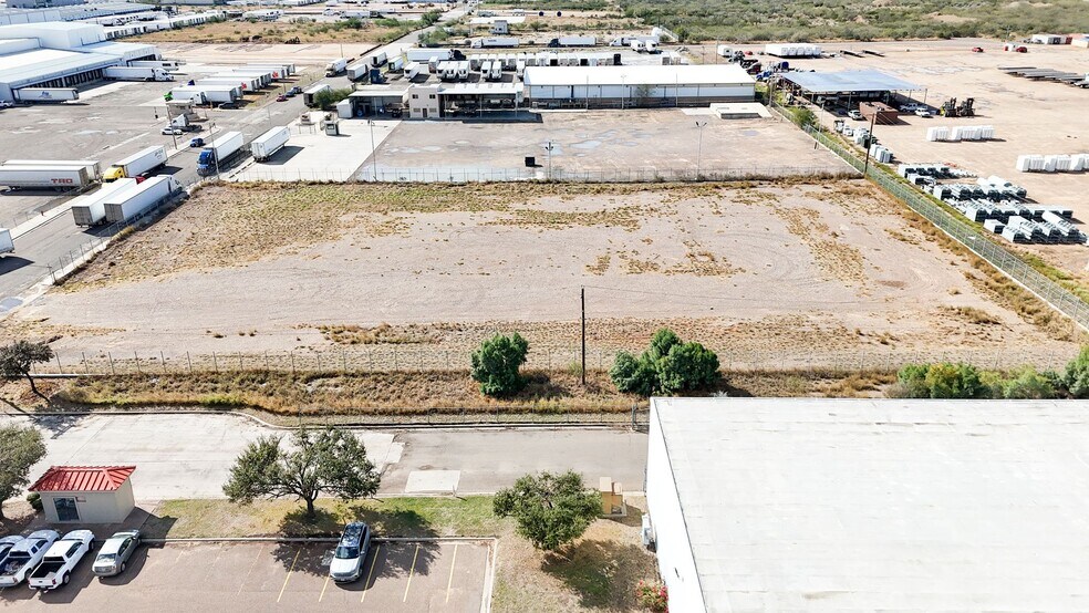 More Photos Of 1126 Black Diamond St, Laredo Land For Sale