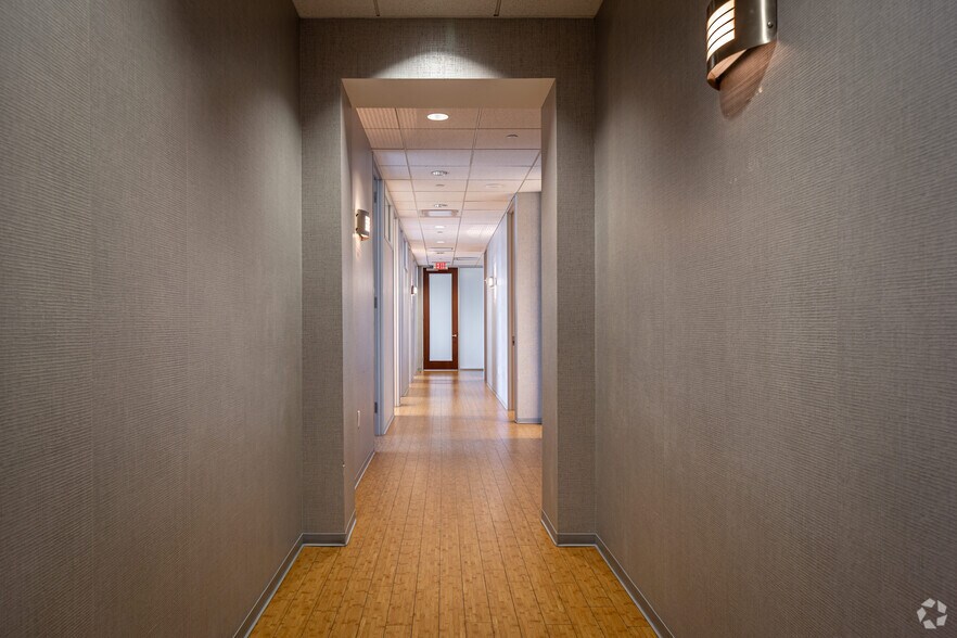 Photo of 21st Floor Ste 2190