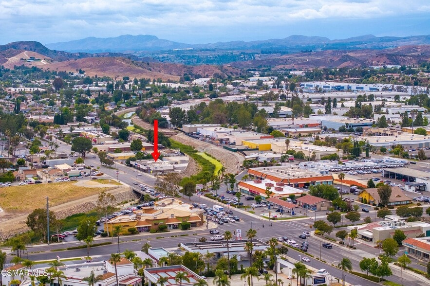 More Photos Of 875 E Los Angeles Ave, Simi Valley Freestanding For Sale