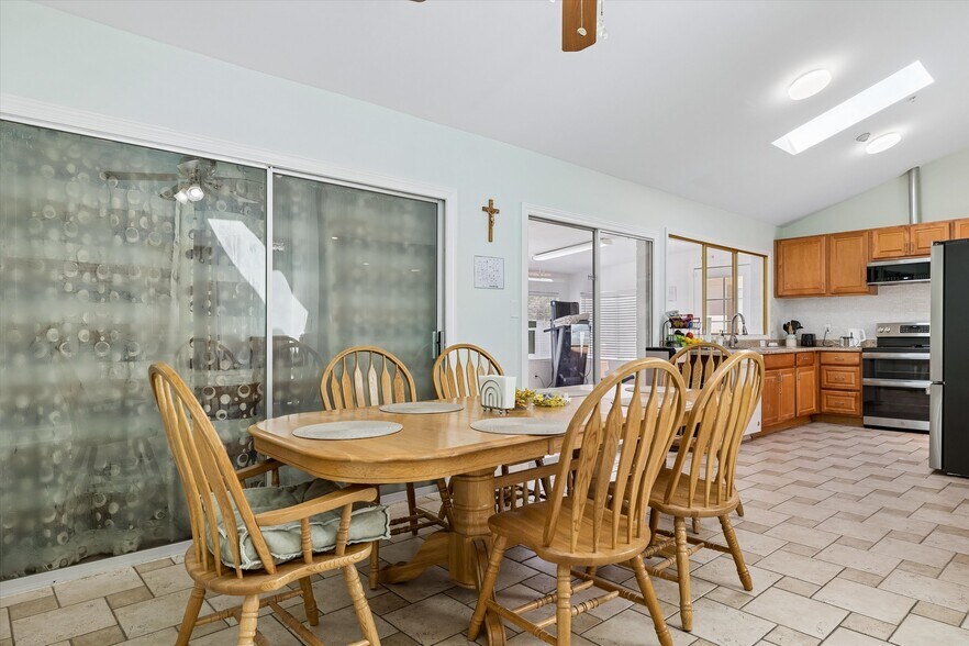 More Photos Of 2421 E Cairo Dr, Tempe Healthcare For Sale