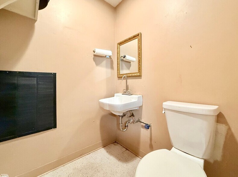 More Photos Of 630 W Cherry St, Chanute Land For Sale