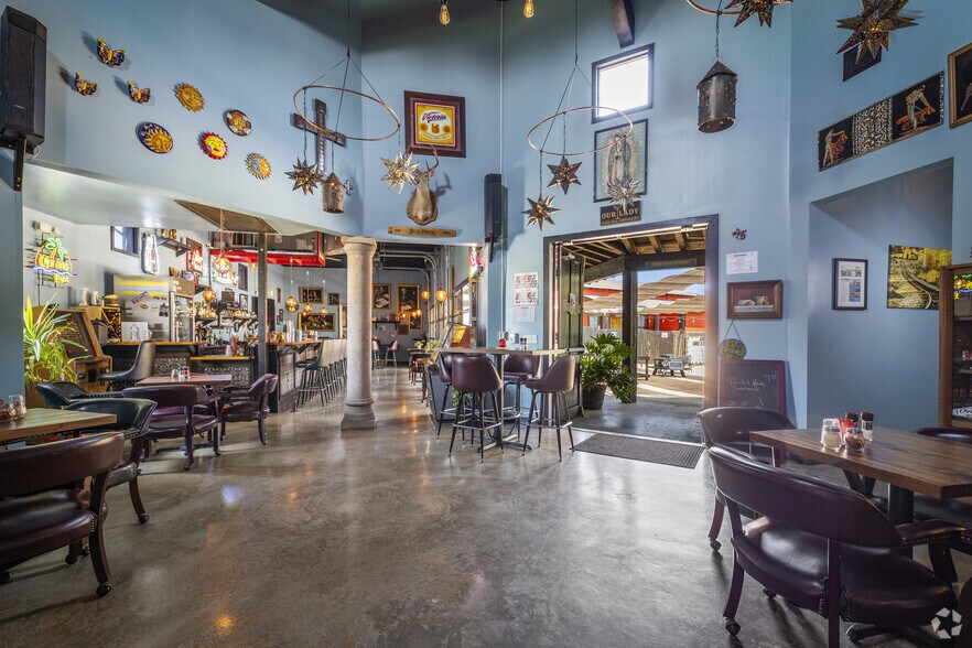 More Photos Of , New Braunfels General Retail For Sale