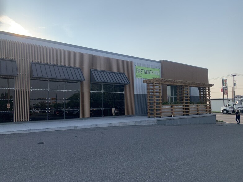 More Photos Of 2010 N Main St, Layton Self Storage For Lease