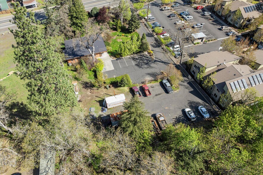 More Photos Of 3239 Cascade Ave, Hood River Office Residential For Lease