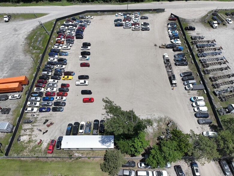 More Photos Of 425 Telfair Rd, Savannah Truck Terminal For Lease