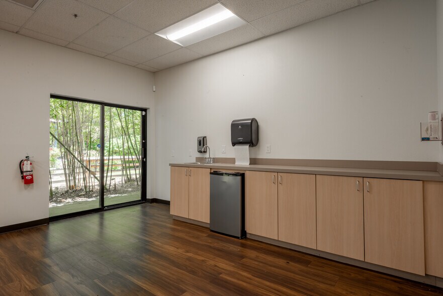 More Photos Of 500 S Rancho Dr, Las Vegas Loft Creative Space For Lease