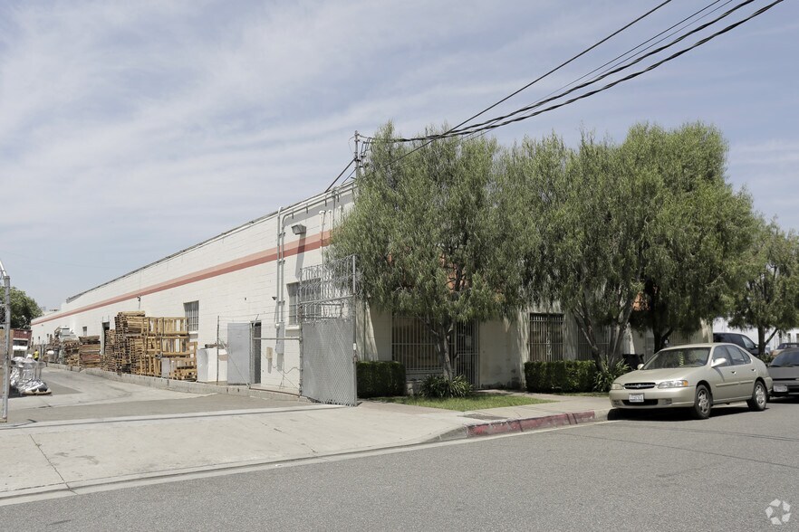 More Photos Of 8145 Byron Ave, Whittier Manufacturing For Lease