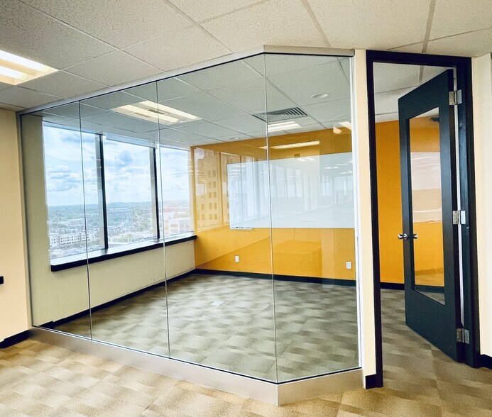 More Photos Of 110 W Berry St, Fort Wayne Office For Lease
