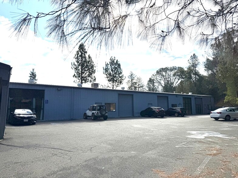 More Photos Of 6048 Enterprise Dr, Diamond Springs Flex For Sale